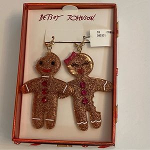 BETSEY JOHNSON NEW EARRINGS GINGERBREAD MAN & LADY BITE BROWN LUCITE DANGLE NIB